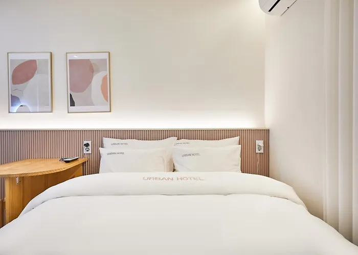 Urban Hotel